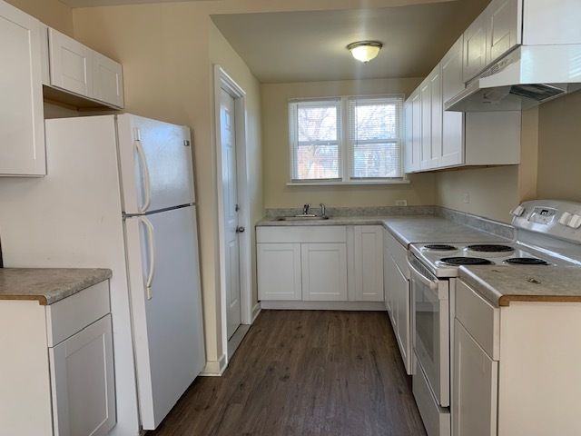 714 Cummings Avenue, Waukegan, IL 60085