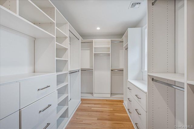 7 Yale Street, Garden City, NY 11530