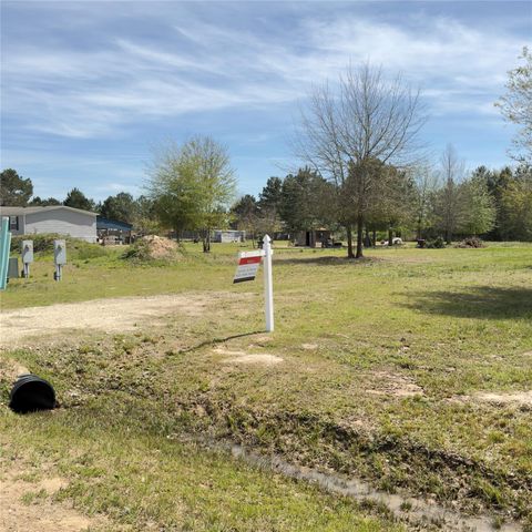 445 Road 5242, Cleveland, TX 77327