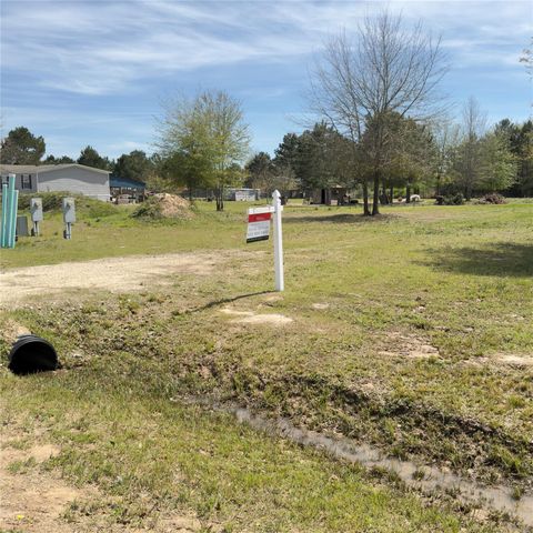 445 Road 5242, Cleveland, TX 77327