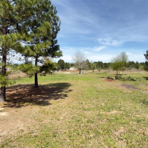445 Road 5242, Cleveland, TX 77327