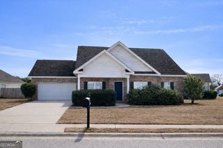 407 Gray Fox Crossing, Bonaire, GA 31005