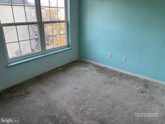 1031 DOGWOOD CT, New Brunswick, NJ 08901
