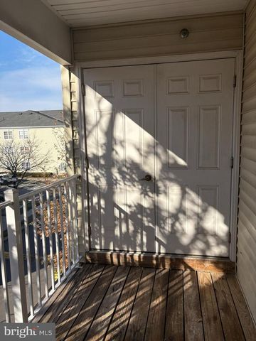 1031 DOGWOOD CT, New Brunswick, NJ 08901