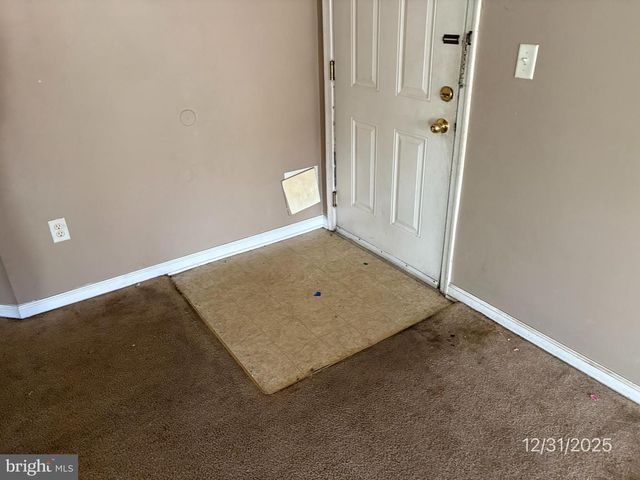 1031 DOGWOOD CT, New Brunswick, NJ 08901
