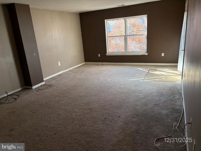 1031 DOGWOOD CT, New Brunswick, NJ 08901