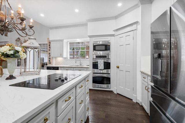 15902 Guinstead Drive, Spring, TX 77379