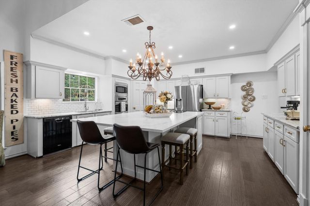 15902 Guinstead Drive, Spring, TX 77379
