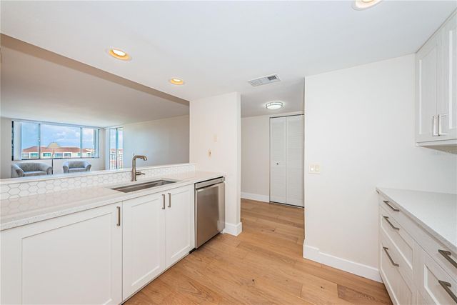 6322 PALMA DEL MAR BOULEVARD S 705, St Petersburg, FL 33715