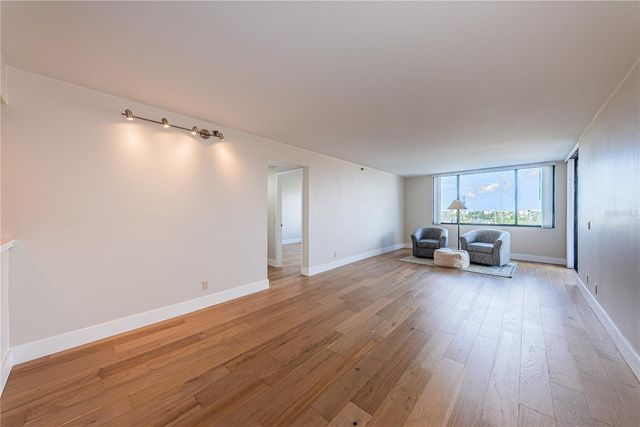 6322 PALMA DEL MAR BOULEVARD S 705, St Petersburg, FL 33715