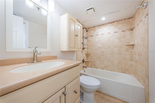 6322 PALMA DEL MAR BOULEVARD S 705, St Petersburg, FL 33715