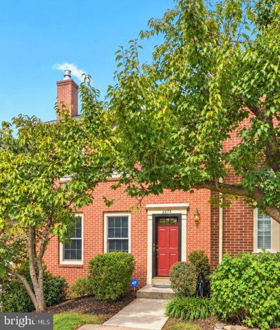 2273 IDYLWOOD STATION LN, Falls Church, VA 22043