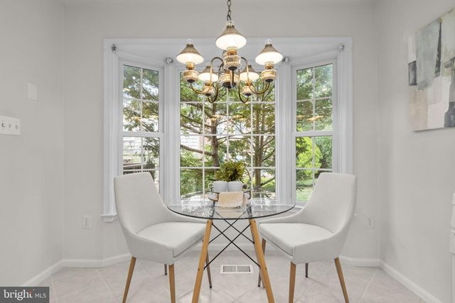 2273 IDYLWOOD STATION LN, Falls Church, VA 22043