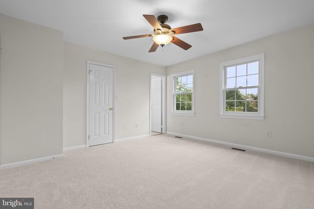 2273 IDYLWOOD STATION LN, Falls Church, VA 22043