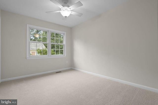 2273 IDYLWOOD STATION LN, Falls Church, VA 22043