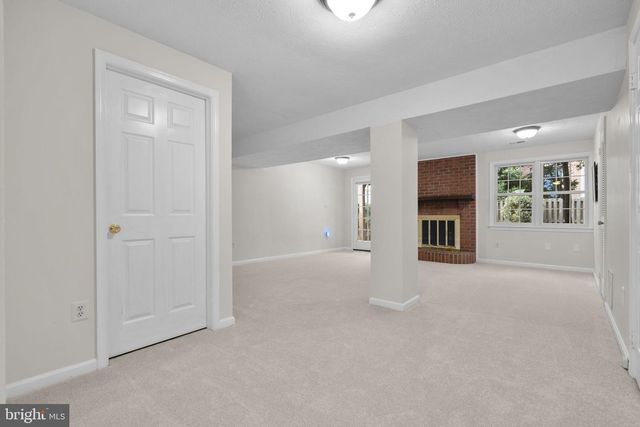 2273 IDYLWOOD STATION LN, Falls Church, VA 22043