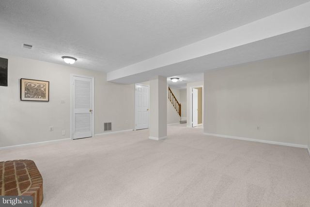 2273 IDYLWOOD STATION LN, Falls Church, VA 22043