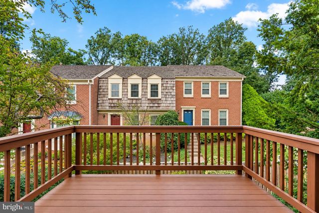 2273 IDYLWOOD STATION LN, Falls Church, VA 22043