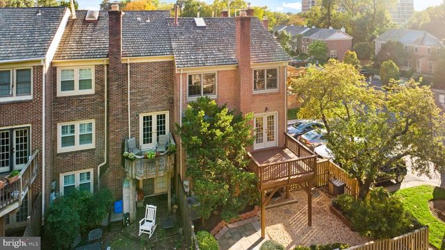 2273 IDYLWOOD STATION LN, Falls Church, VA 22043