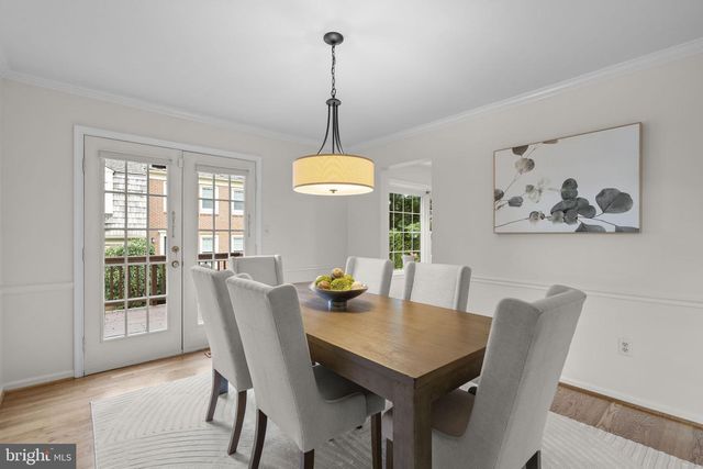 2273 IDYLWOOD STATION LN, Falls Church, VA 22043