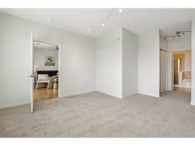 13456 Via Varra 211, Broomfield, CO 80020