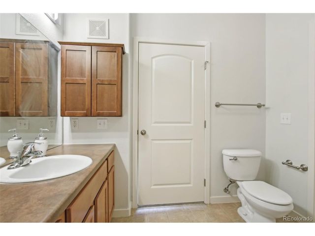 13456 Via Varra 211, Broomfield, CO 80020