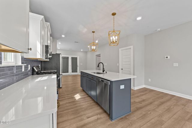 262 Pansy Park, Clayton, NC 27520