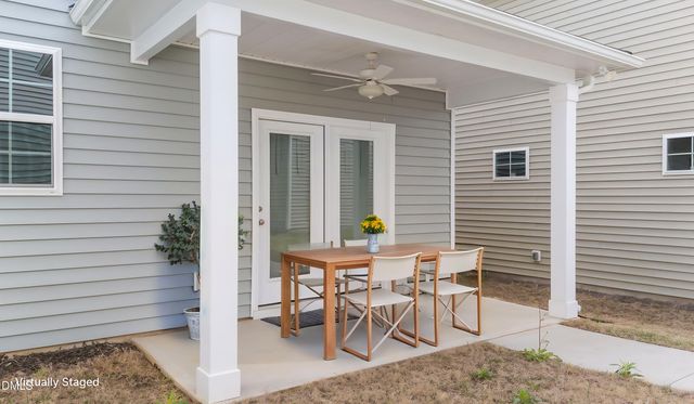 262 Pansy Park, Clayton, NC 27520