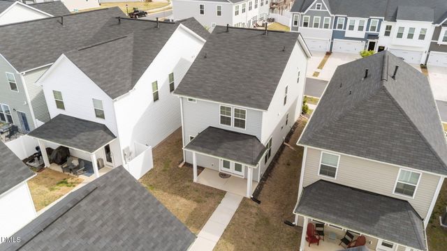 262 Pansy Park, Clayton, NC 27520