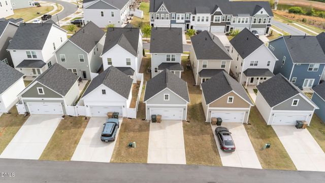 262 Pansy Park, Clayton, NC 27520