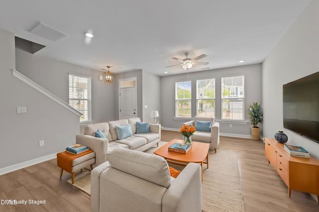 262 Pansy Park, Clayton, NC 27520