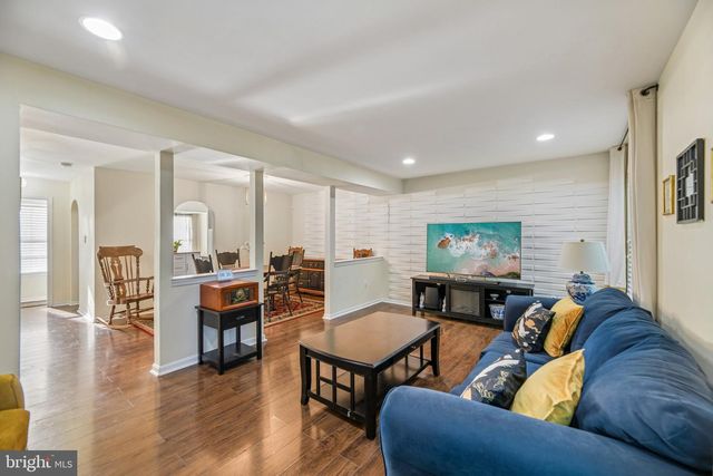 3125 FOREST RUN DR, District Heights, MD 20747