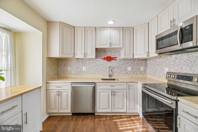 3125 FOREST RUN DR, District Heights, MD 20747