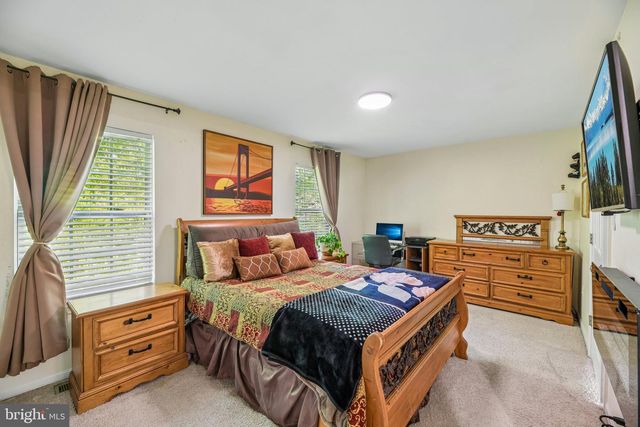 3125 FOREST RUN DR, District Heights, MD 20747