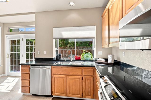 105 Heritage Park Dr, Danville, CA 94506
