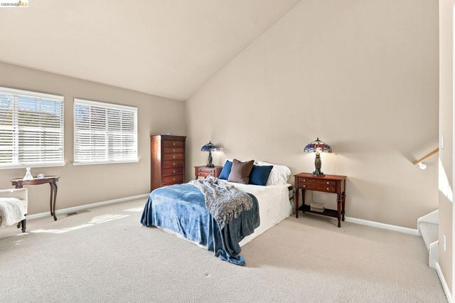 105 Heritage Park Dr, Danville, CA 94506