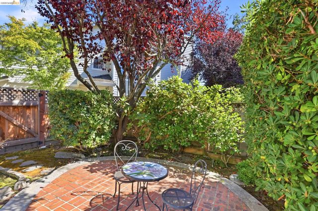 105 Heritage Park Dr, Danville, CA 94506
