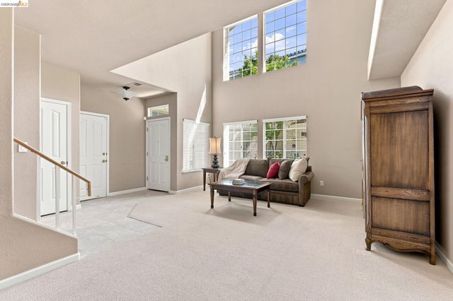 105 Heritage Park Dr, Danville, CA 94506