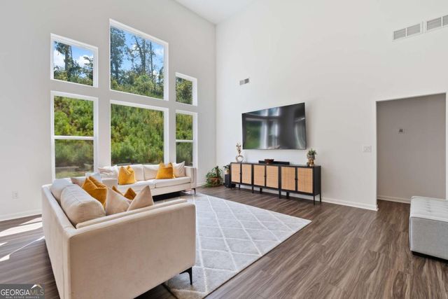 8125 Brewton Bend, Ball Ground, GA 30107