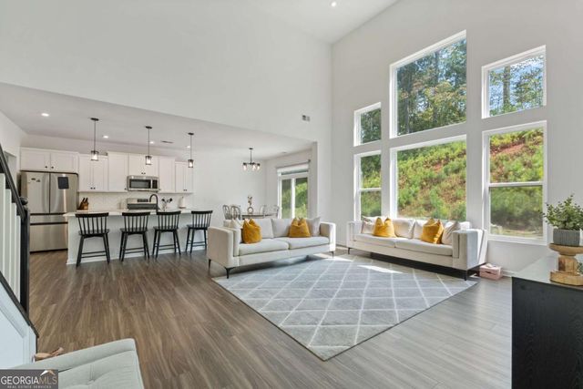 8125 Brewton Bend, Ball Ground, GA 30107