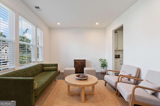 8125 Brewton Bend, Ball Ground, GA 30107