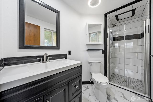 1825 N Lenore Drive, Tacoma, WA 98406