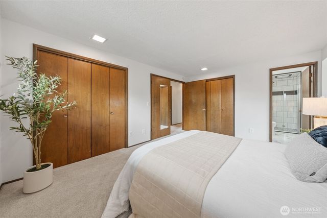 1825 N Lenore Drive, Tacoma, WA 98406