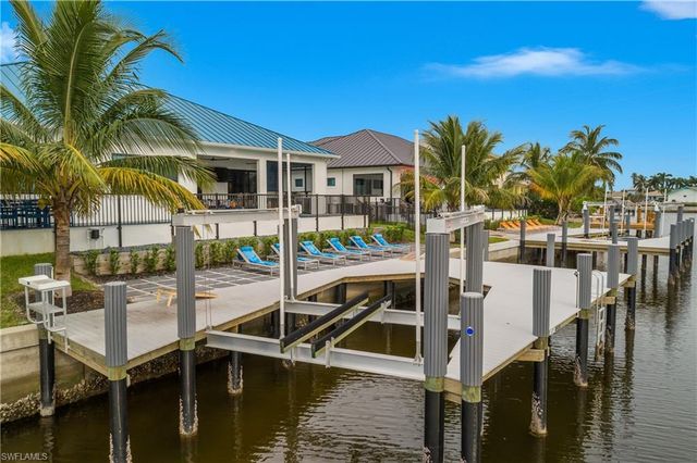 848 Rose CT, Marco Island, FL 34145