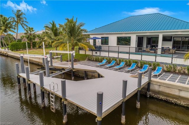 848 Rose CT, Marco Island, FL 34145