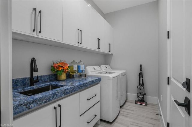 848 Rose CT, Marco Island, FL 34145