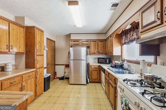 1246 Peninsula Trace, Lawrenceville, GA 30044