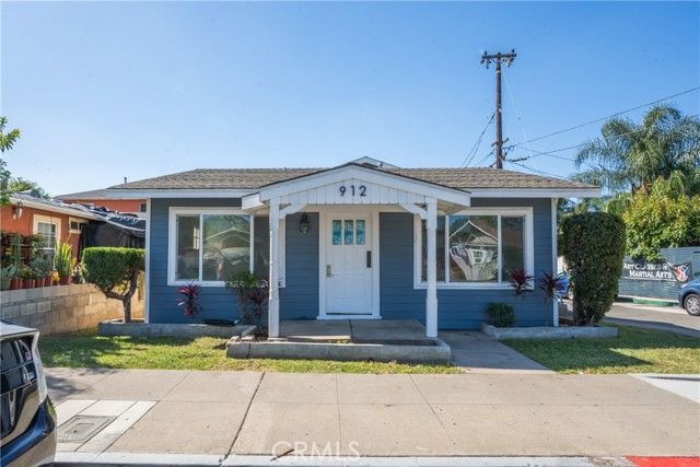 912 E Commonwealth, Fullerton, CA 92831
