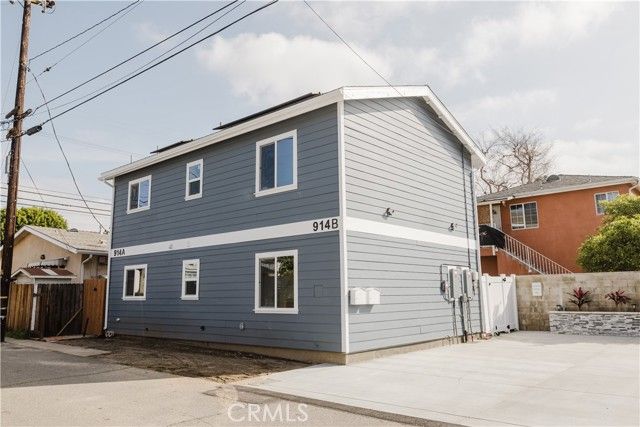 912 E Commonwealth, Fullerton, CA 92831
