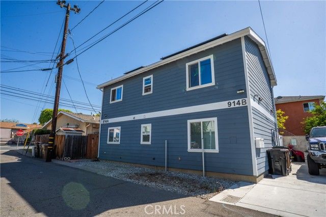 912 E Commonwealth, Fullerton, CA 92831